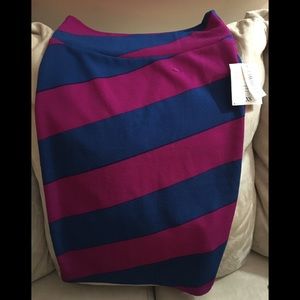 NWT LulaRoe CASSIE-XS